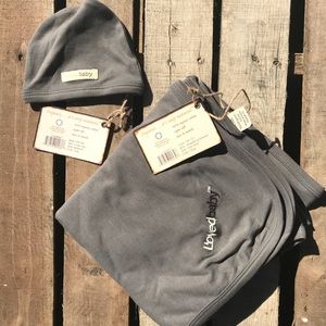 L’ovedbaby swaddle blanket and hat bundle NWT